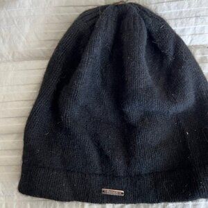 Frost Cashmere Beanie with Snap